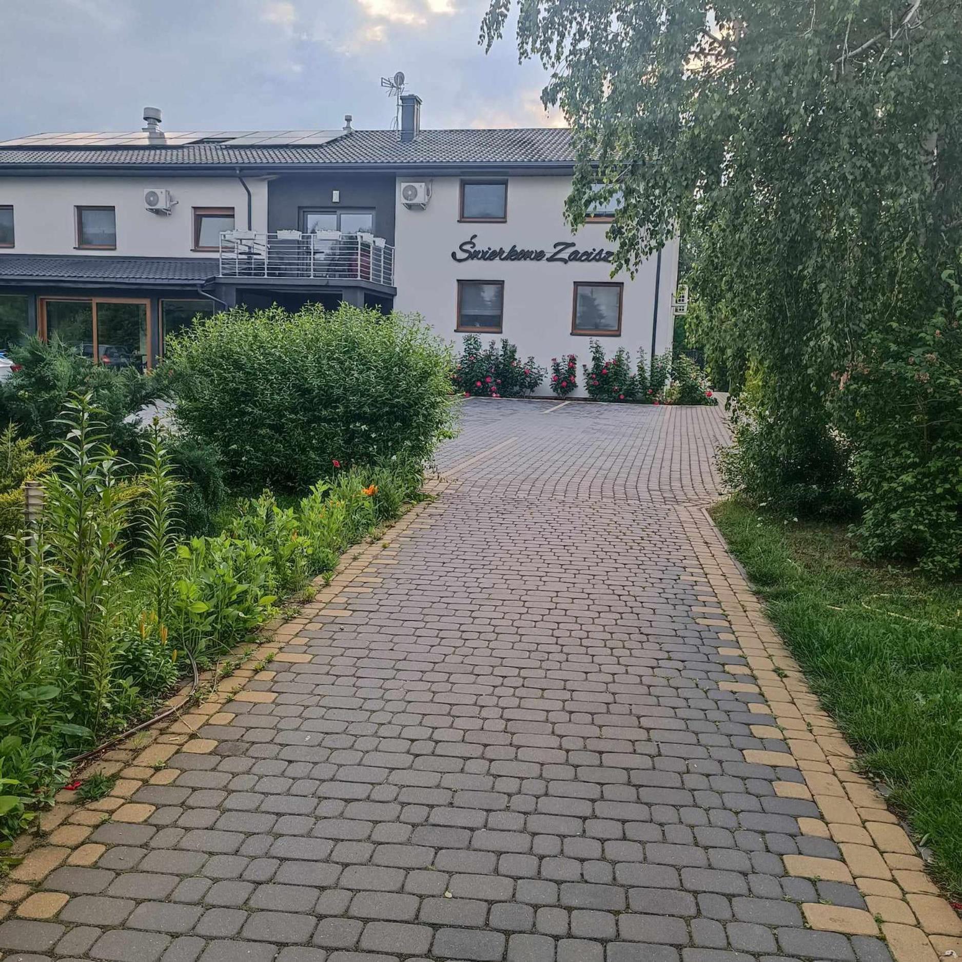 Swierkowe Zacisze Hotel Firlej Exteriör bild